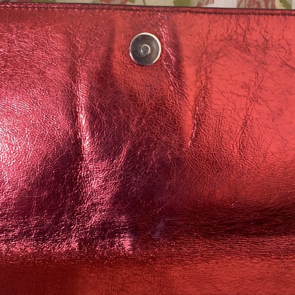 RARE metallic red YSL Belle du Jour leather clutch - Picture 6 of 16